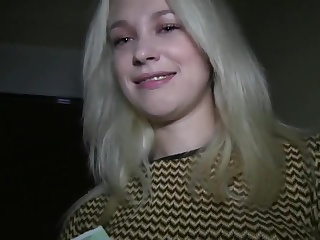 Русский пикапер снял блондинку для минета